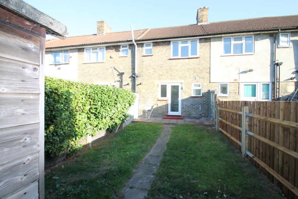 Rowdowns Road, Dagenham